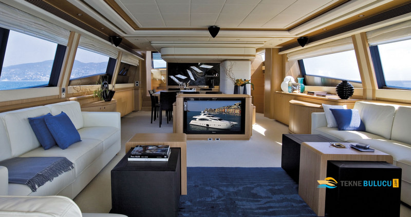 Ferretti 881 RPH 2012 iç mekan 3