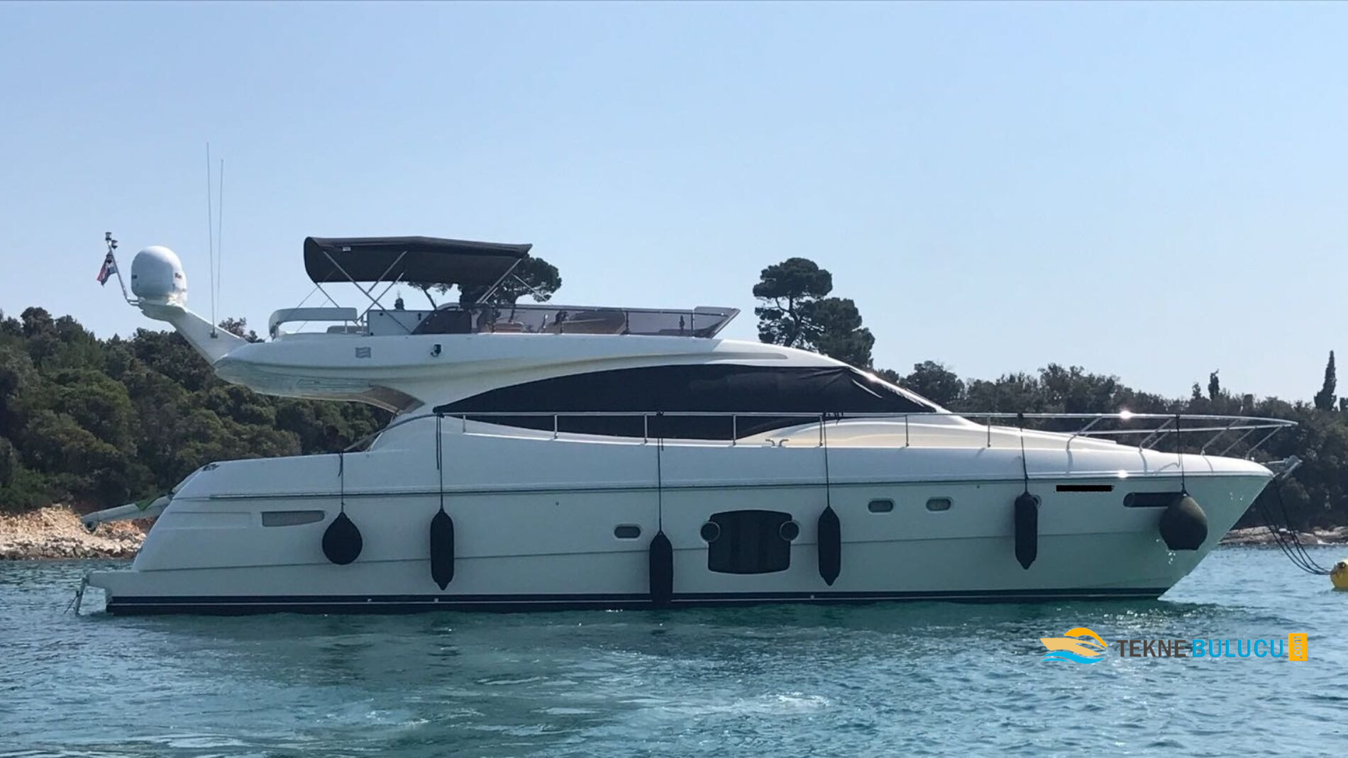 Ferretti 592 2010 iç mekan 1