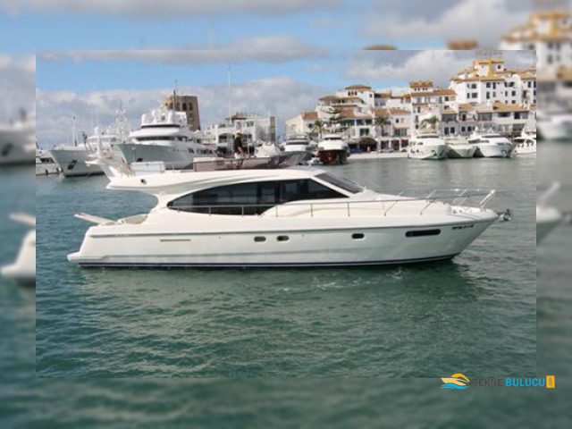 Ferretti 470 2008 iç mekan 1